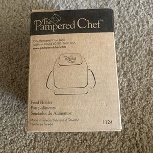 Pampered chef food holder NEW